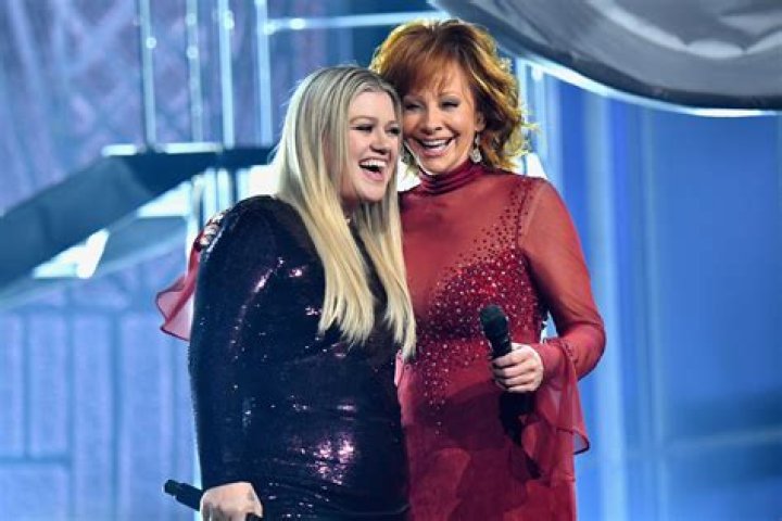 Are Kelly Clarkson And Reba McEntire Close Friends? Exploring Their Relationship