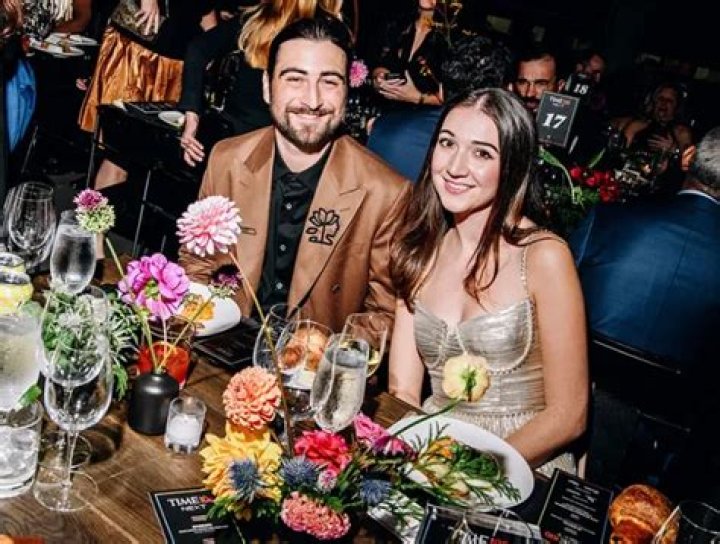 Discover The Relationship Status Of Rising Star Noah Kahan