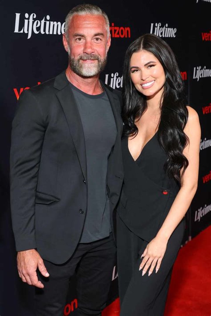 Jay Harrington's Romantic Past, Present, And Future: All The Relationships Details