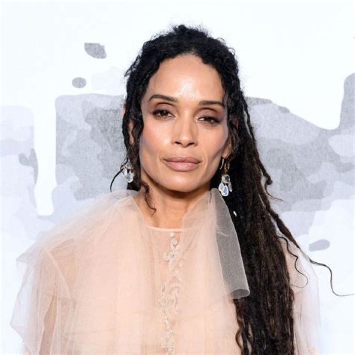Learn The Complete Name Of Lisa Bonet
