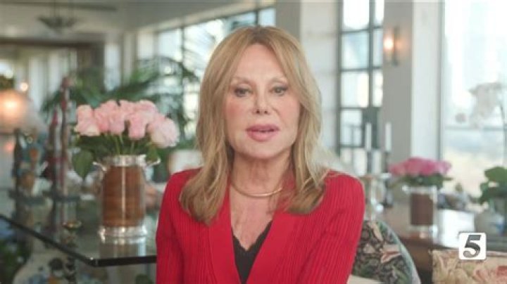 Marlo Thomas's Lifelong Dedication To St. Jude Hospital