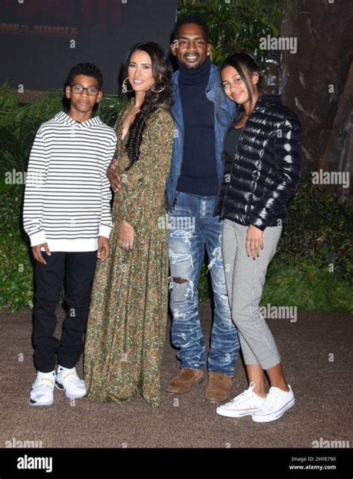 Meet The Bellamy Twins: A Profile Of Bailey Bellamy