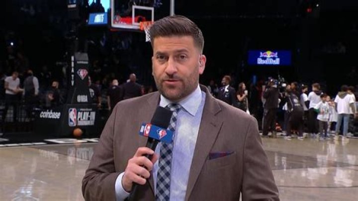 Meet The Sportscasting Brothers: Mike And Jared Greenberg