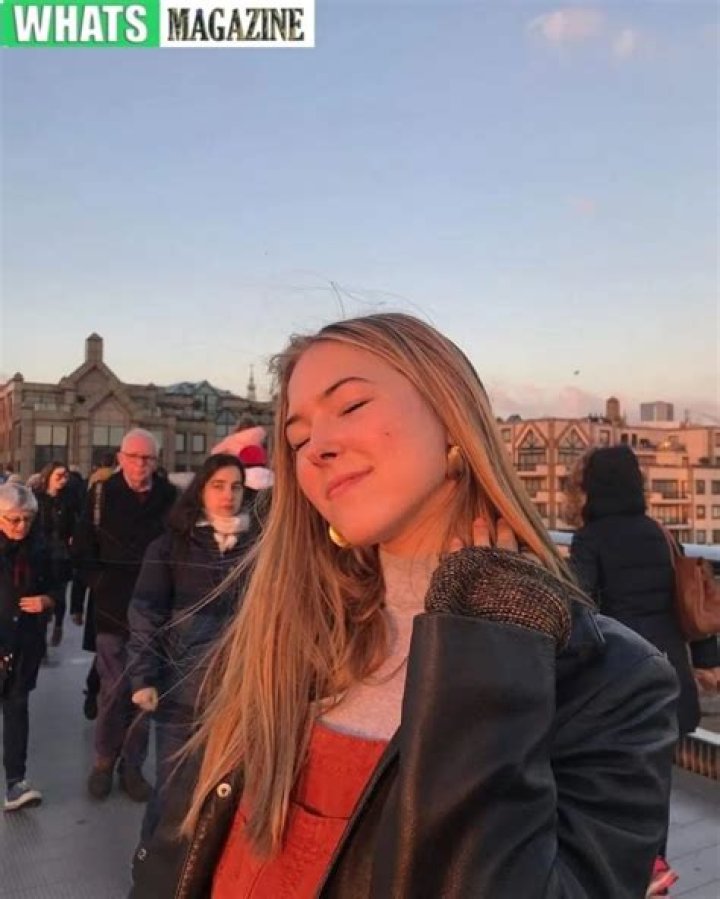 The Charismatic Julie Rose Clapton: A Legacy Of Beauty And Grace