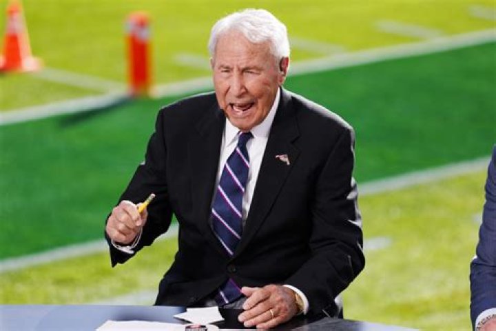 The Definitive Lee Corso NIU Guide: Uncovering His Passion For The Huskies