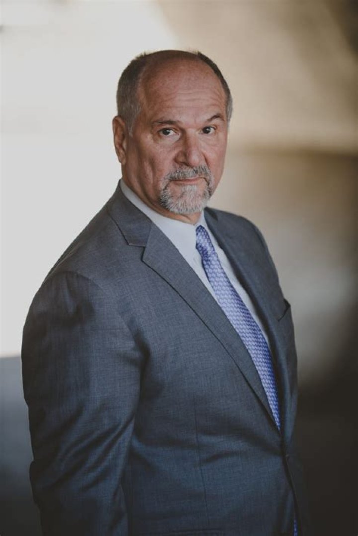 The Renowned John Kapelos: A Hollywood Veteran