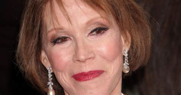 Tragic Loss: Mary Tyler Moore Mourns The Loss Of Her Son