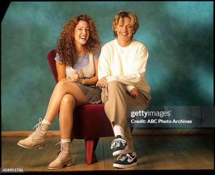 Uncover The Impact And Legacy Of Joely Fisher In The 1990s