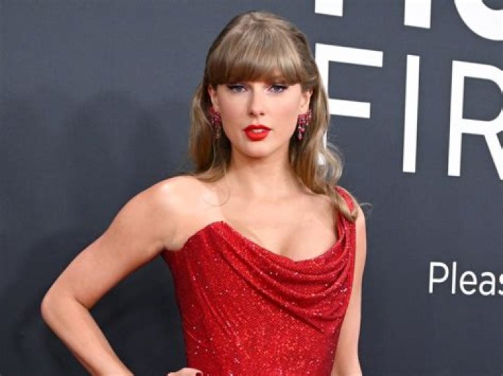 Unveiling The Secrets: Taylor Swift's Inner Circle And Their Unbreakable Bond