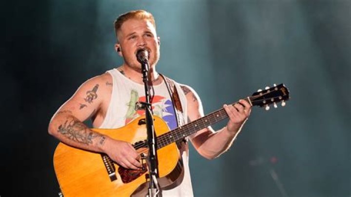 Unveiling Zach Bryan's Height And Weight: The Stats You Need To Know