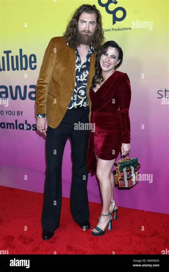 Who's Rhett McLaughlin's Better Half: Meet His Wife